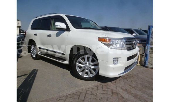 Acheter Import Voiture Toyota Land Cruiser Blanc à Import - Dubai, #<Region:0x000000000c5121b8> Acheter Import Voiture Toyota Land Cruiser Blanc à Import - Dubai, #<Region:0x000000000c5121b8>
