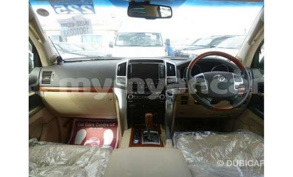 Acheter Import Voiture Toyota Land Cruiser Blanc à Import - Dubai, #<Region:0x000000000c5121b8> Acheter Import Voiture Toyota Land Cruiser Blanc à Import - Dubai, #<Region:0x000000000c5121b8>