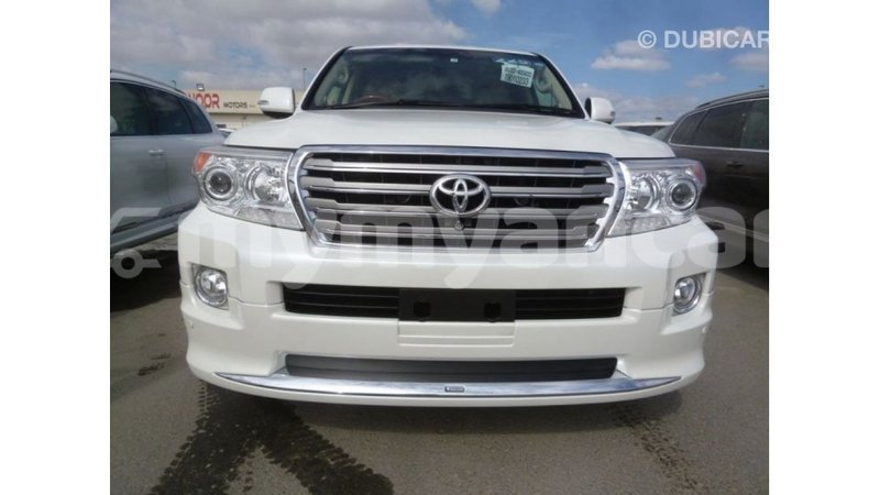 Big with watermark toyota land cruiser ayeyarwady import dubai 2263