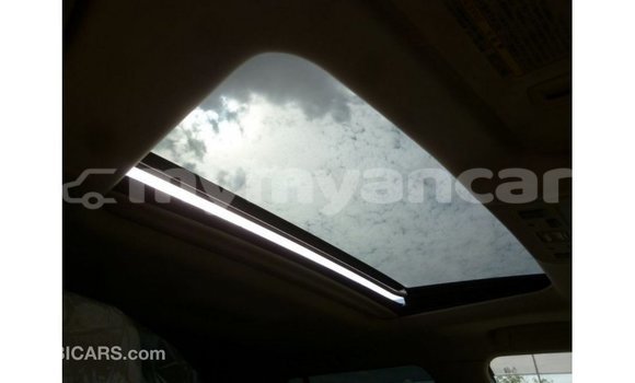 Acheter Import Voiture Toyota Land Cruiser Blanc à Import - Dubai, #<Region:0x000000000c5121b8> Acheter Import Voiture Toyota Land Cruiser Blanc à Import - Dubai, #<Region:0x000000000c5121b8>