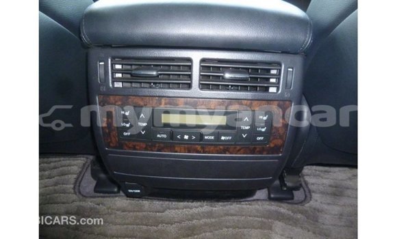 သွင်းကုန် Toyota Land Cruiser White ကား Import - Dubai Ayeyarwady သွင်းကုန် Toyota Land Cruiser White ကား Import - Dubai Ayeyarwady