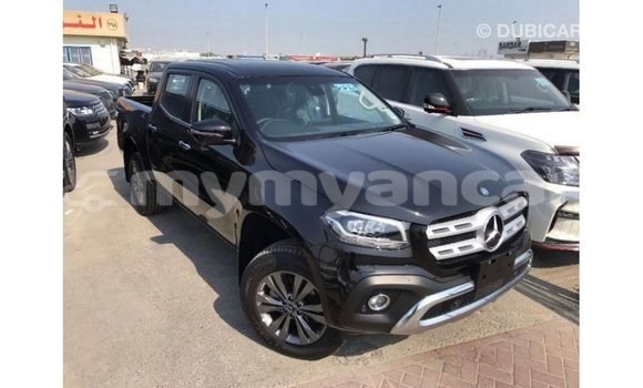 သွင်းကုန် Mercedes-Benz 250 Black ကား Import - Dubai Ayeyarwady သွင်းကုန် Mercedes-Benz 250 Black ကား Import - Dubai Ayeyarwady
