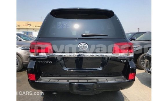 သွင်းကုန် Toyota Land Cruiser Black ကား Import - Dubai Ayeyarwady သွင်းကုန် Toyota Land Cruiser Black ကား Import - Dubai Ayeyarwady