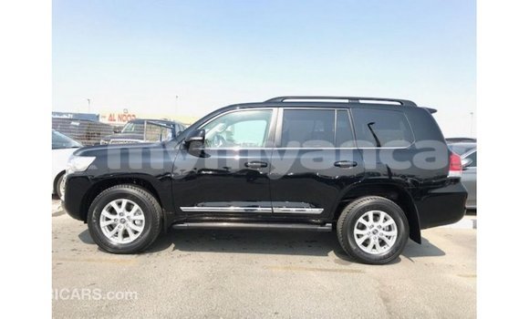 သွင်းကုန် Toyota Land Cruiser Black ကား Import - Dubai Ayeyarwady သွင်းကုန် Toyota Land Cruiser Black ကား Import - Dubai Ayeyarwady