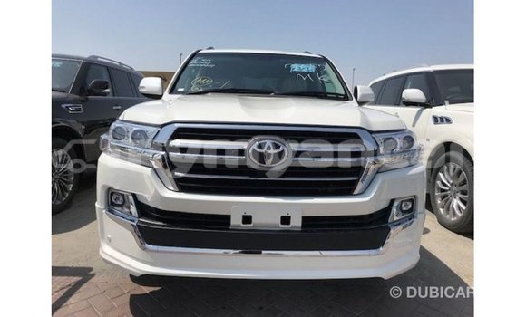 Acheter Import Voiture Toyota Land Cruiser Blanc à Import - Dubai, #<Region:0x000000000c5121b8> Acheter Import Voiture Toyota Land Cruiser Blanc à Import - Dubai, #<Region:0x000000000c5121b8>