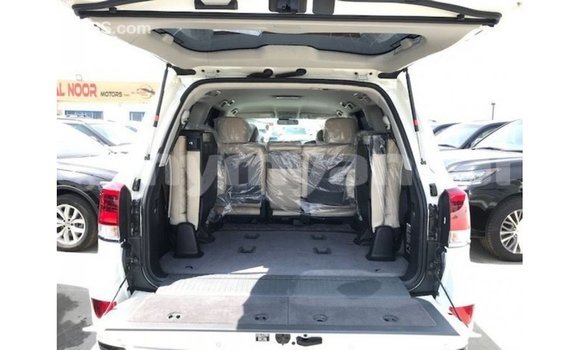 Acheter Import Voiture Toyota Land Cruiser Blanc à Import - Dubai, #<Region:0x000000000c5121b8> Acheter Import Voiture Toyota Land Cruiser Blanc à Import - Dubai, #<Region:0x000000000c5121b8>