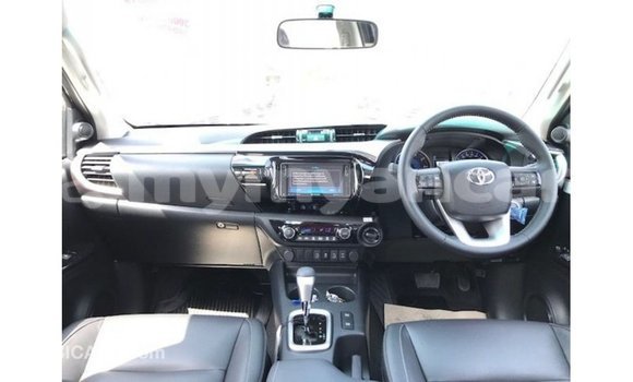 သွင်းကုန် Toyota Hilux Black ကား Import - Dubai Ayeyarwady သွင်းကုန် Toyota Hilux Black ကား Import - Dubai Ayeyarwady