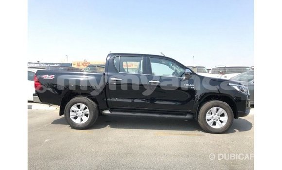 သွင်းကုန် Toyota Hilux Black ကား Import - Dubai Ayeyarwady သွင်းကုန် Toyota Hilux Black ကား Import - Dubai Ayeyarwady