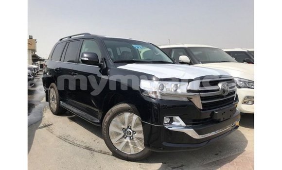 သွင်းကုန် Toyota Land Cruiser Black ကား Import - Dubai Ayeyarwady သွင်းကုန် Toyota Land Cruiser Black ကား Import - Dubai Ayeyarwady