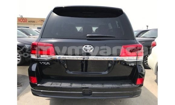 သွင်းကုန် Toyota Land Cruiser Black ကား Import - Dubai Ayeyarwady သွင်းကုန် Toyota Land Cruiser Black ကား Import - Dubai Ayeyarwady