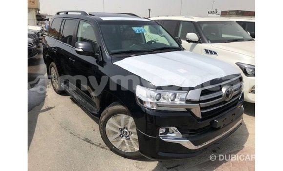 သွင်းကုန် Toyota Land Cruiser Black ကား Import - Dubai Ayeyarwady သွင်းကုန် Toyota Land Cruiser Black ကား Import - Dubai Ayeyarwady