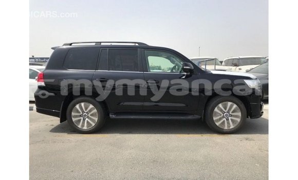 သွင်းကုန် Toyota Land Cruiser Black ကား Import - Dubai Ayeyarwady သွင်းကုန် Toyota Land Cruiser Black ကား Import - Dubai Ayeyarwady