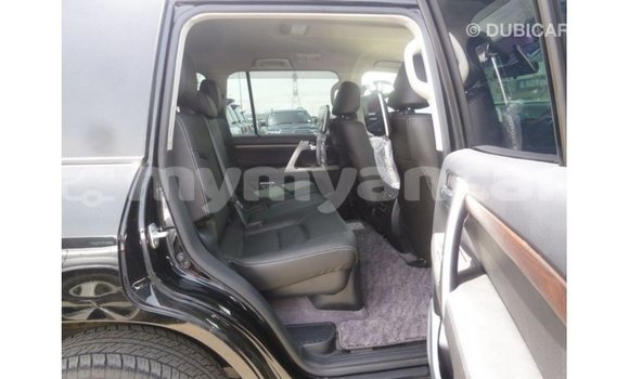 Buy Import Toyota Land Cruiser Black Car in Import - Dubai in Ayeyarwady Buy Import Toyota Land Cruiser Black Car in Import - Dubai in Ayeyarwady