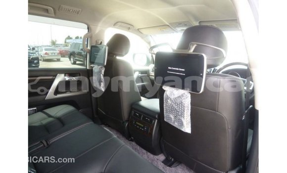 Buy Import Toyota Land Cruiser Black Car in Import - Dubai in Ayeyarwady Buy Import Toyota Land Cruiser Black Car in Import - Dubai in Ayeyarwady