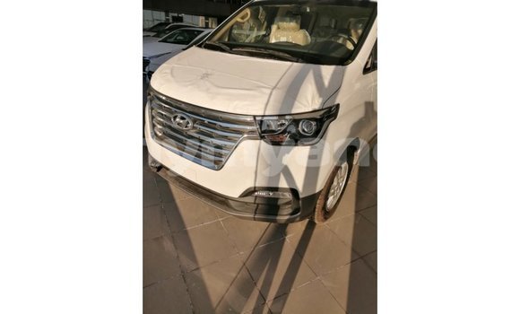 Buy Import Hyundai Accent White Car in Import - Dubai in Ayeyarwady Buy Import Hyundai Accent White Car in Import - Dubai in Ayeyarwady