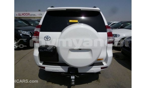 သွင်းကုန် Toyota Prado White ကား Import - Dubai Ayeyarwady သွင်းကုန် Toyota Prado White ကား Import - Dubai Ayeyarwady