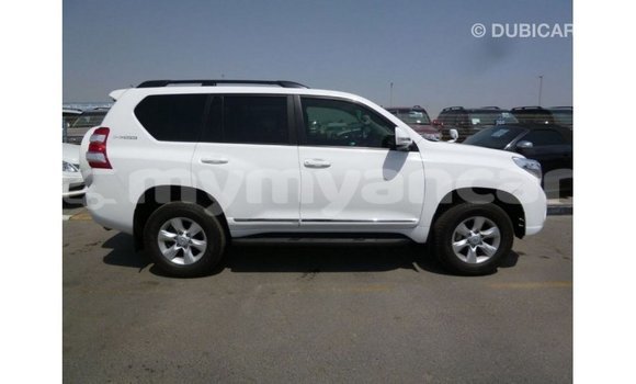 သွင်းကုန် Toyota Prado White ကား Import - Dubai Ayeyarwady သွင်းကုန် Toyota Prado White ကား Import - Dubai Ayeyarwady