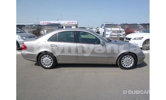Buy Import Mercedes-Benz 200 Other Car in Import - Dubai in Ayeyarwady Buy Import Mercedes-Benz 200 Other Car in Import - Dubai in Ayeyarwady