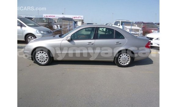 Buy Import Mercedes-Benz 200 Other Car in Import - Dubai in Ayeyarwady Buy Import Mercedes-Benz 200 Other Car in Import - Dubai in Ayeyarwady