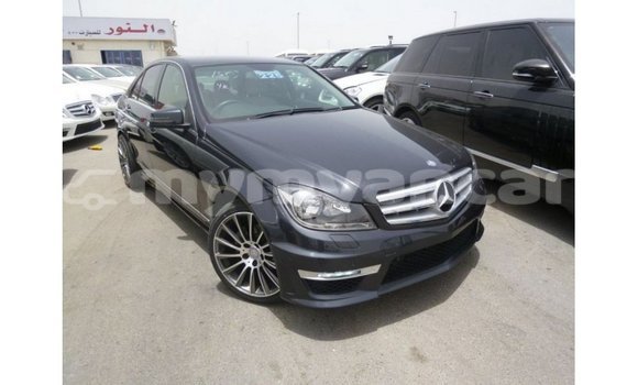 သွင်းကုန် Mercedes-Benz 190 (W201) Black ကား Import - Dubai Ayeyarwady သွင်းကုန် Mercedes-Benz 190 (W201) Black ကား Import - Dubai Ayeyarwady