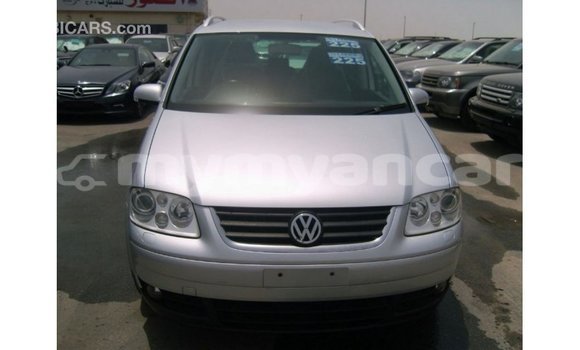 သွင်းကုန် Volkswagen Touran Other ကား Import - Dubai Ayeyarwady သွင်းကုန် Volkswagen Touran Other ကား Import - Dubai Ayeyarwady