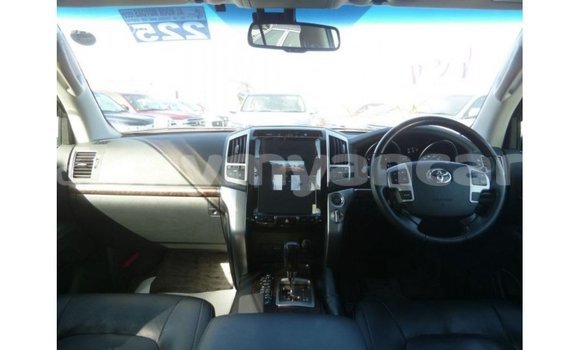 Acheter Import Voiture Toyota Land Cruiser Blanc à Import - Dubai, #<Region:0x000000000c5121b8> Acheter Import Voiture Toyota Land Cruiser Blanc à Import - Dubai, #<Region:0x000000000c5121b8>