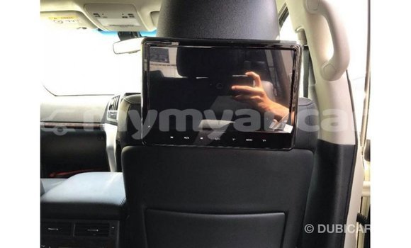 Acheter Import Voiture Toyota Land Cruiser Blanc à Import - Dubai, #<Region:0x000000000c5121b8> Acheter Import Voiture Toyota Land Cruiser Blanc à Import - Dubai, #<Region:0x000000000c5121b8>