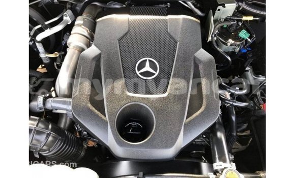 သွင်းကုန် Mercedes-Benz 250 Black ကား Import - Dubai Ayeyarwady သွင်းကုန် Mercedes-Benz 250 Black ကား Import - Dubai Ayeyarwady