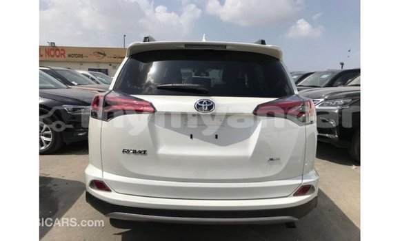 သွင်းကုန် Toyota 4Runner White ကား Import - Dubai Ayeyarwady သွင်းကုန် Toyota 4Runner White ကား Import - Dubai Ayeyarwady