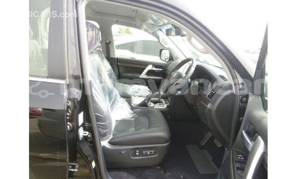 သွင်းကုန် Toyota Land Cruiser Black ကား Import - Dubai Ayeyarwady သွင်းကုန် Toyota Land Cruiser Black ကား Import - Dubai Ayeyarwady