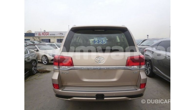 Big with watermark toyota land cruiser ayeyarwady import dubai 2309