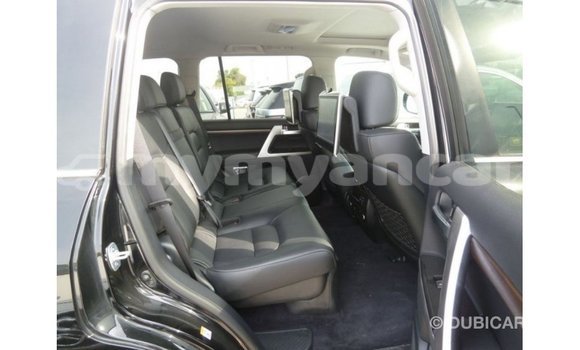 Buy Import Toyota Land Cruiser Black Car in Import - Dubai in Ayeyarwady Buy Import Toyota Land Cruiser Black Car in Import - Dubai in Ayeyarwady