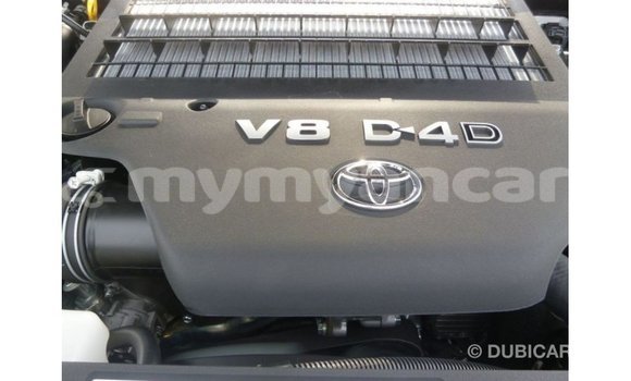 သွင်းကုန် Toyota Land Cruiser Blue ကား Import - Dubai Ayeyarwady သွင်းကုန် Toyota Land Cruiser Blue ကား Import - Dubai Ayeyarwady