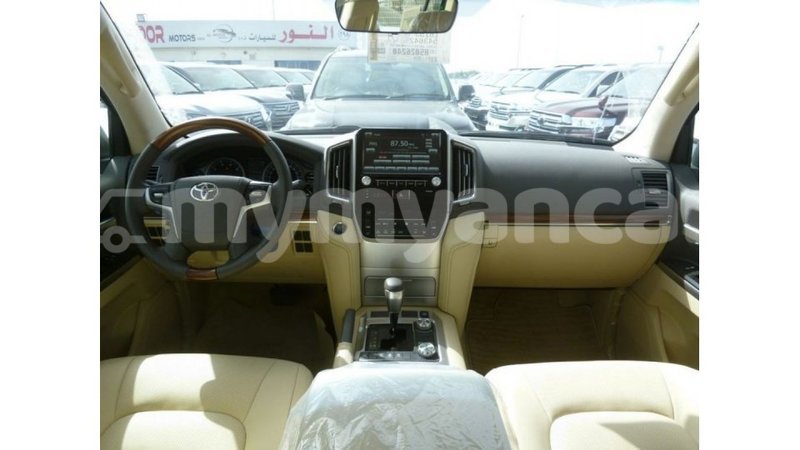 Big with watermark toyota land cruiser ayeyarwady import dubai 2313