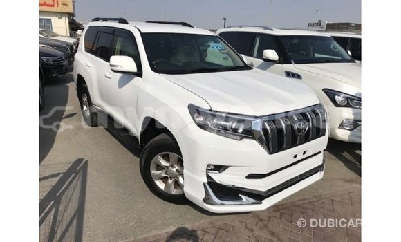 သွင်းကုန် Toyota Prado White ကား Import - Dubai Ayeyarwady သွင်းကုန် Toyota Prado White ကား Import - Dubai Ayeyarwady