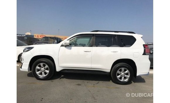 သွင်းကုန် Toyota Prado White ကား Import - Dubai Ayeyarwady သွင်းကုန် Toyota Prado White ကား Import - Dubai Ayeyarwady
