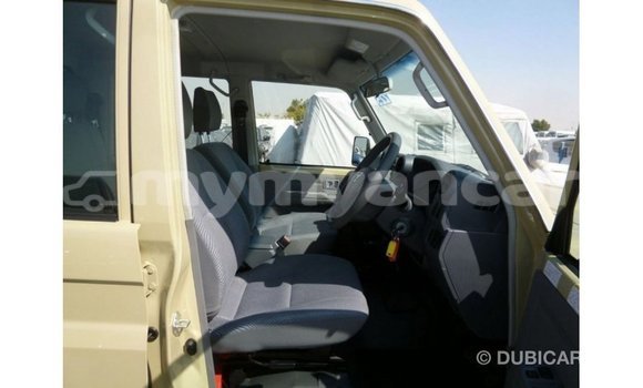 Acheter Import Voiture Toyota Land Cruiser Beige à Import - Dubai, #<Region:0x000000000c5121b8> Acheter Import Voiture Toyota Land Cruiser Beige à Import - Dubai, #<Region:0x000000000c5121b8>