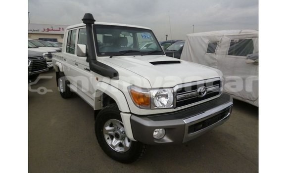 Buy Import Toyota Land Cruiser White Car in Import - Dubai in Ayeyarwady Buy Import Toyota Land Cruiser White Car in Import - Dubai in Ayeyarwady