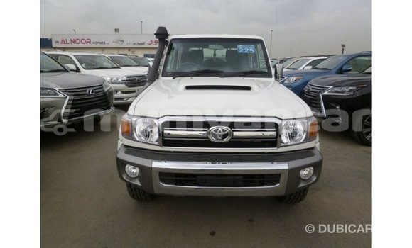 Buy Import Toyota Land Cruiser White Car in Import - Dubai in Ayeyarwady Buy Import Toyota Land Cruiser White Car in Import - Dubai in Ayeyarwady