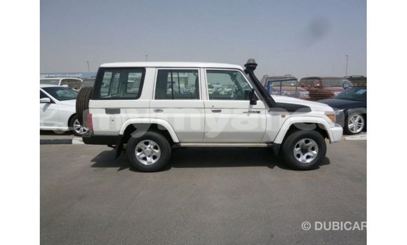 Acheter Import Voiture Toyota Land Cruiser Blanc à Import - Dubai, #<Region:0x000000000c5121b8> Acheter Import Voiture Toyota Land Cruiser Blanc à Import - Dubai, #<Region:0x000000000c5121b8>