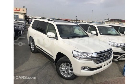 Acheter Import Voiture Toyota Land Cruiser Blanc à Import - Dubai, #<Region:0x000000000c5121b8> Acheter Import Voiture Toyota Land Cruiser Blanc à Import - Dubai, #<Region:0x000000000c5121b8>