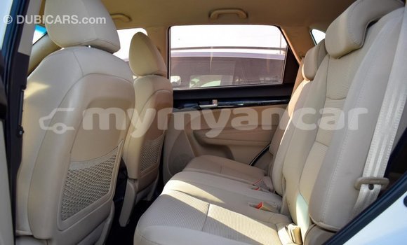 Buy Import Kia Sorento White Car in Import - Dubai in Ayeyarwady Buy Import Kia Sorento White Car in Import - Dubai in Ayeyarwady