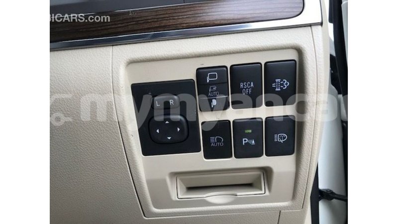 Big with watermark toyota land cruiser ayeyarwady import dubai 2352
