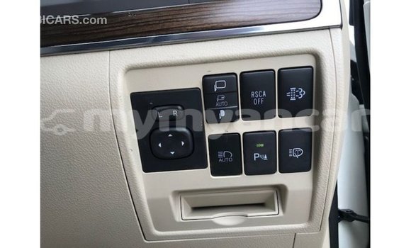 Acheter Import Voiture Toyota Land Cruiser Blanc à Import - Dubai, #<Region:0x000000000c5121b8> Acheter Import Voiture Toyota Land Cruiser Blanc à Import - Dubai, #<Region:0x000000000c5121b8>