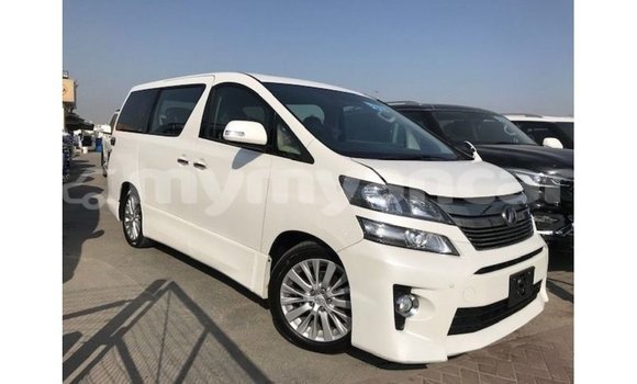 Buy Import Toyota Vellfire White Car in Import - Dubai in Ayeyarwady Buy Import Toyota Vellfire White Car in Import - Dubai in Ayeyarwady