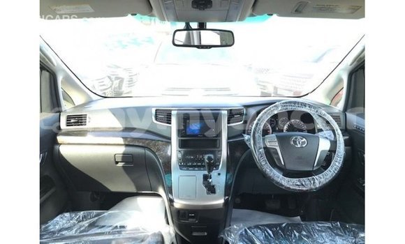 Buy Import Toyota Vellfire White Car in Import - Dubai in Ayeyarwady Buy Import Toyota Vellfire White Car in Import - Dubai in Ayeyarwady