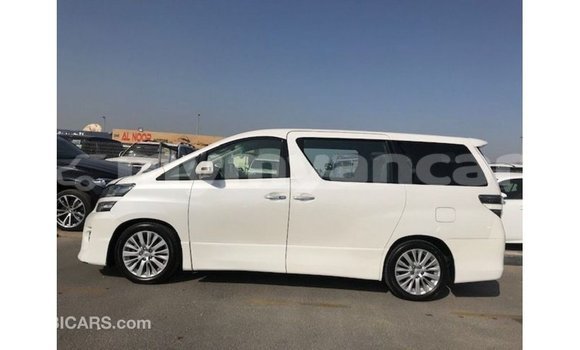 Buy Import Toyota Vellfire White Car in Import - Dubai in Ayeyarwady Buy Import Toyota Vellfire White Car in Import - Dubai in Ayeyarwady