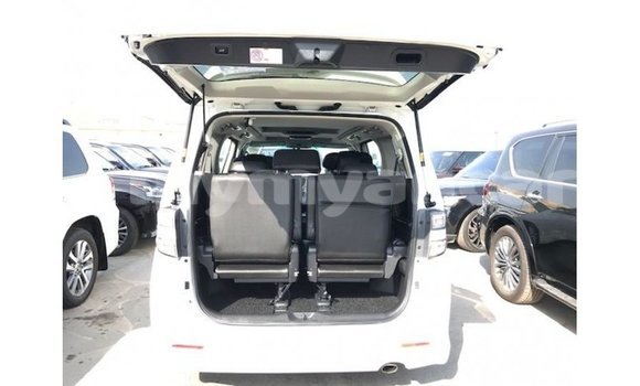 Buy Import Toyota Vellfire White Car in Import - Dubai in Ayeyarwady Buy Import Toyota Vellfire White Car in Import - Dubai in Ayeyarwady