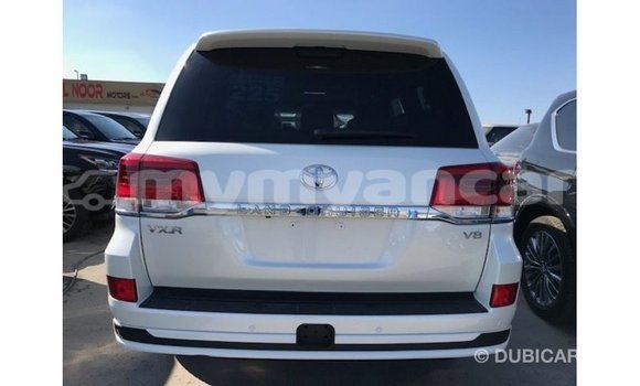 Buy Import Toyota Land Cruiser White Car in Import - Dubai in Ayeyarwady Buy Import Toyota Land Cruiser White Car in Import - Dubai in Ayeyarwady