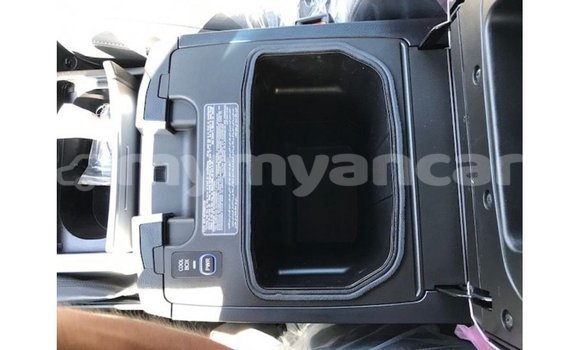 Buy Import Toyota Land Cruiser White Car in Import - Dubai in Ayeyarwady Buy Import Toyota Land Cruiser White Car in Import - Dubai in Ayeyarwady